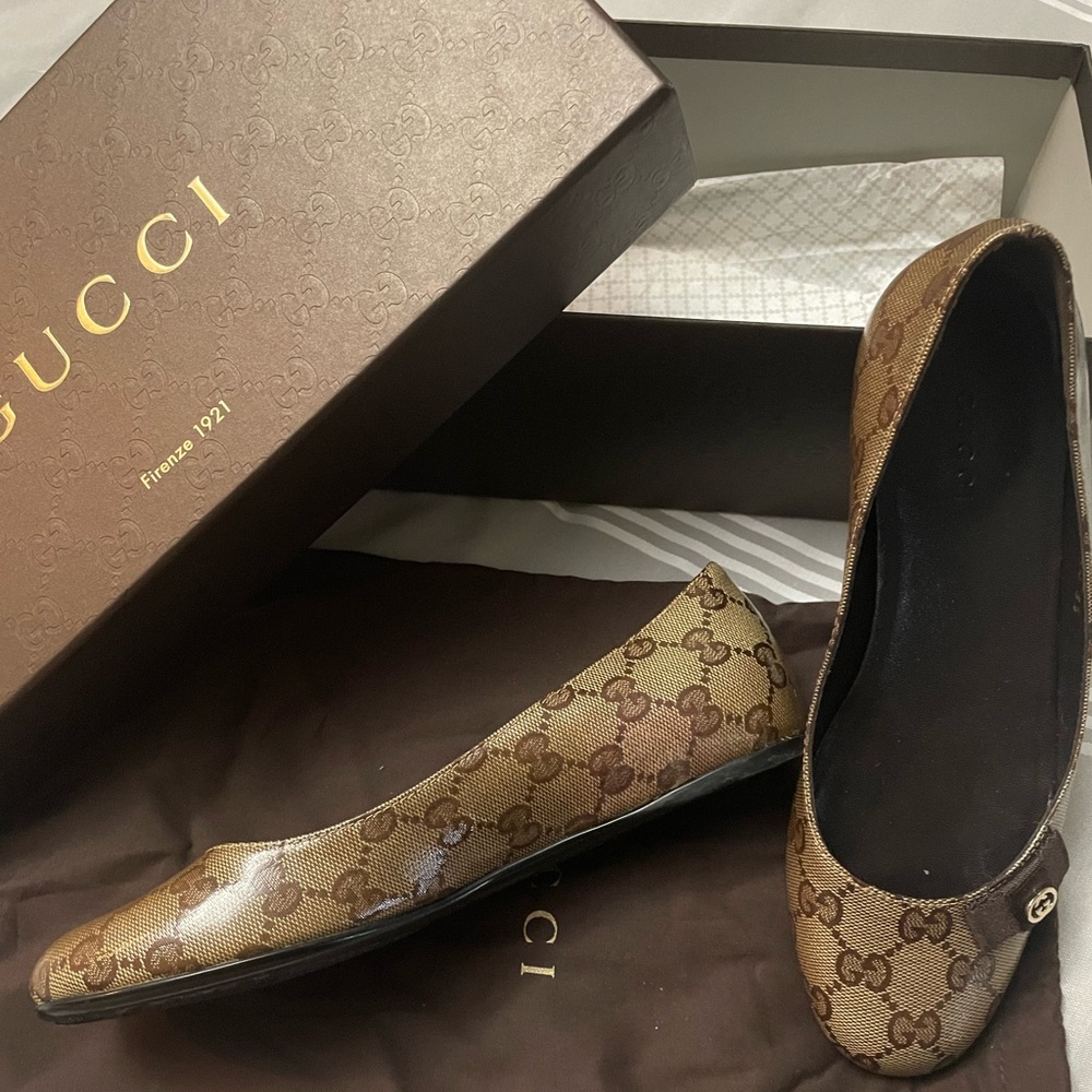 Gucci Brown Flats with Iconic GG Monogram